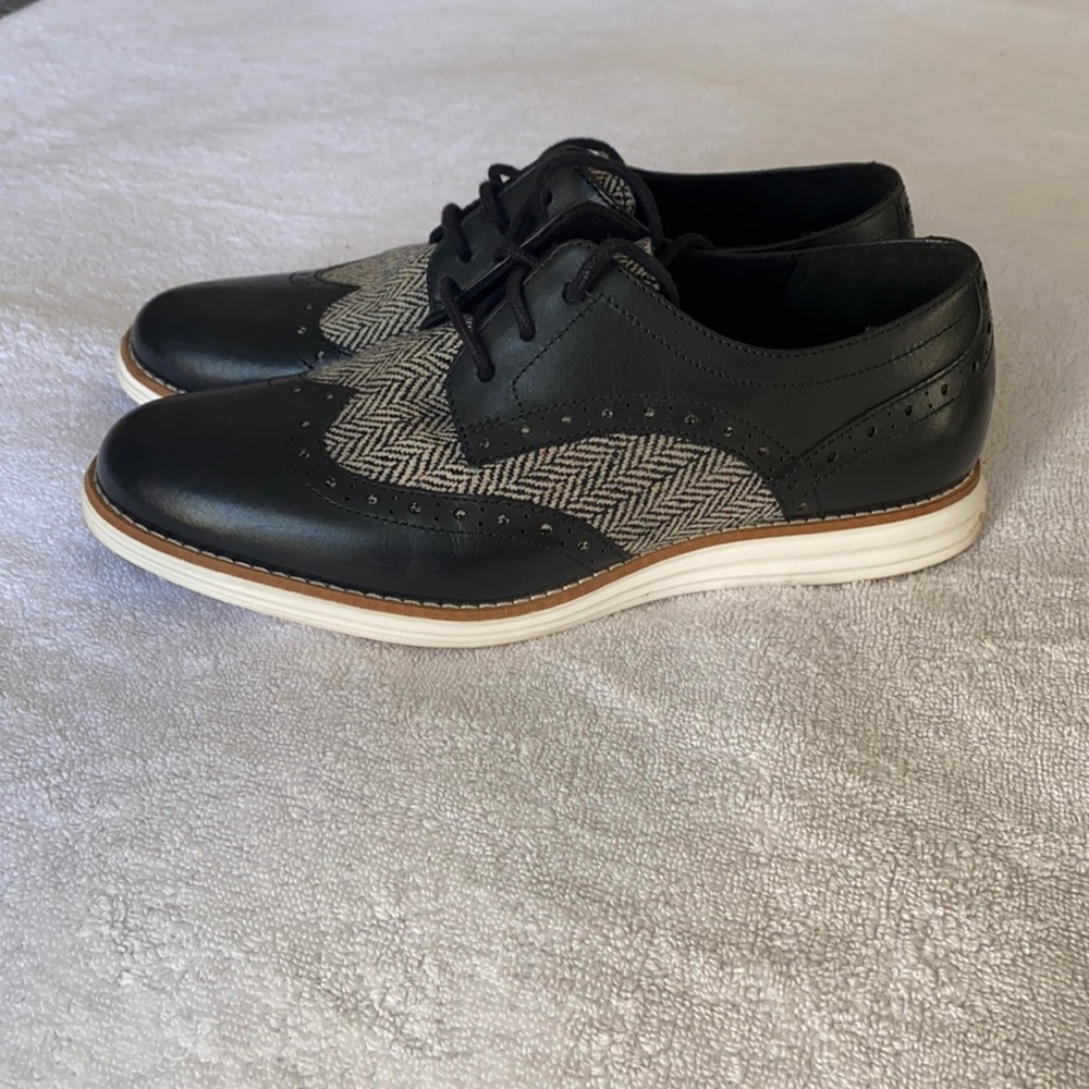 Cole Haan, size 8.5, black and tweed Oxford